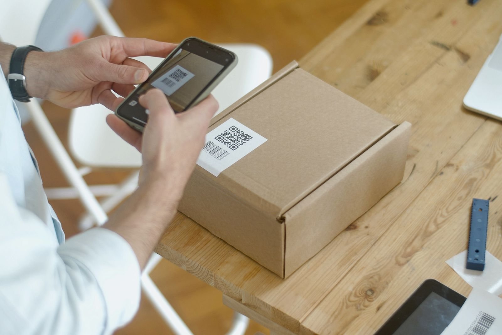 QR Codes That Actually Scan: A Practical Guide to AiNowly’s Free QR Code Generator